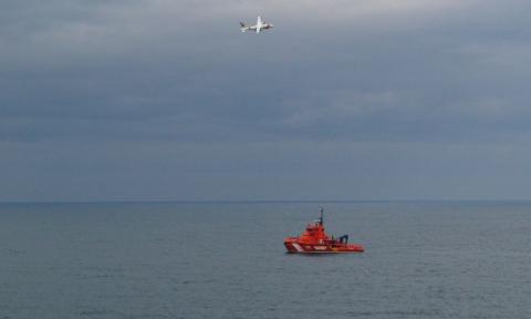 El hundimiento de una patera deja tres muertos y un desaparecido en el estrecho de Gibraltar