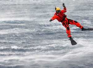 nadador de rescate salvamento maritimo helimer